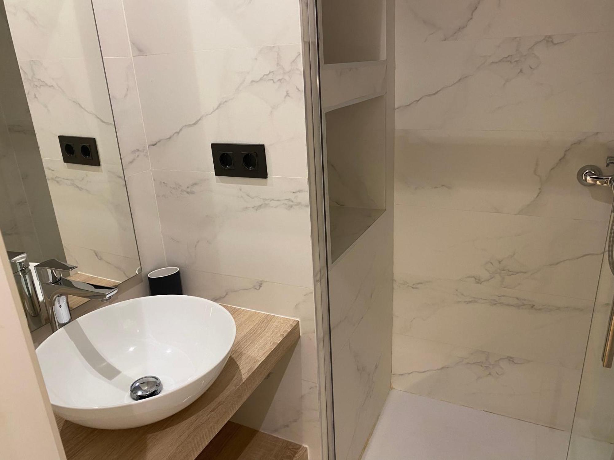 Lujoso Apto Paseo Del Prado Apartman Madrid Kültér fotó